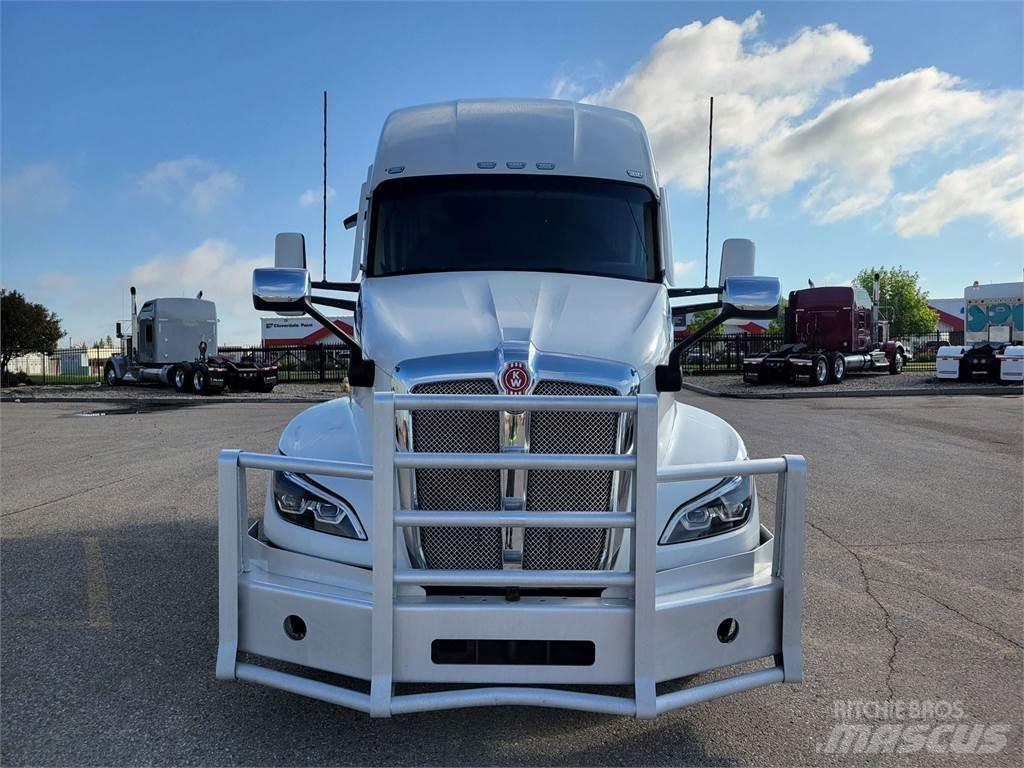 Kenworth T680 Τράκτορες