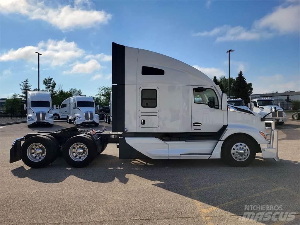 Kenworth T680 Τράκτορες