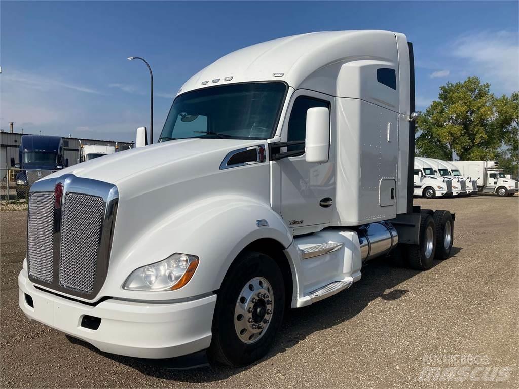 Kenworth T680 Τράκτορες