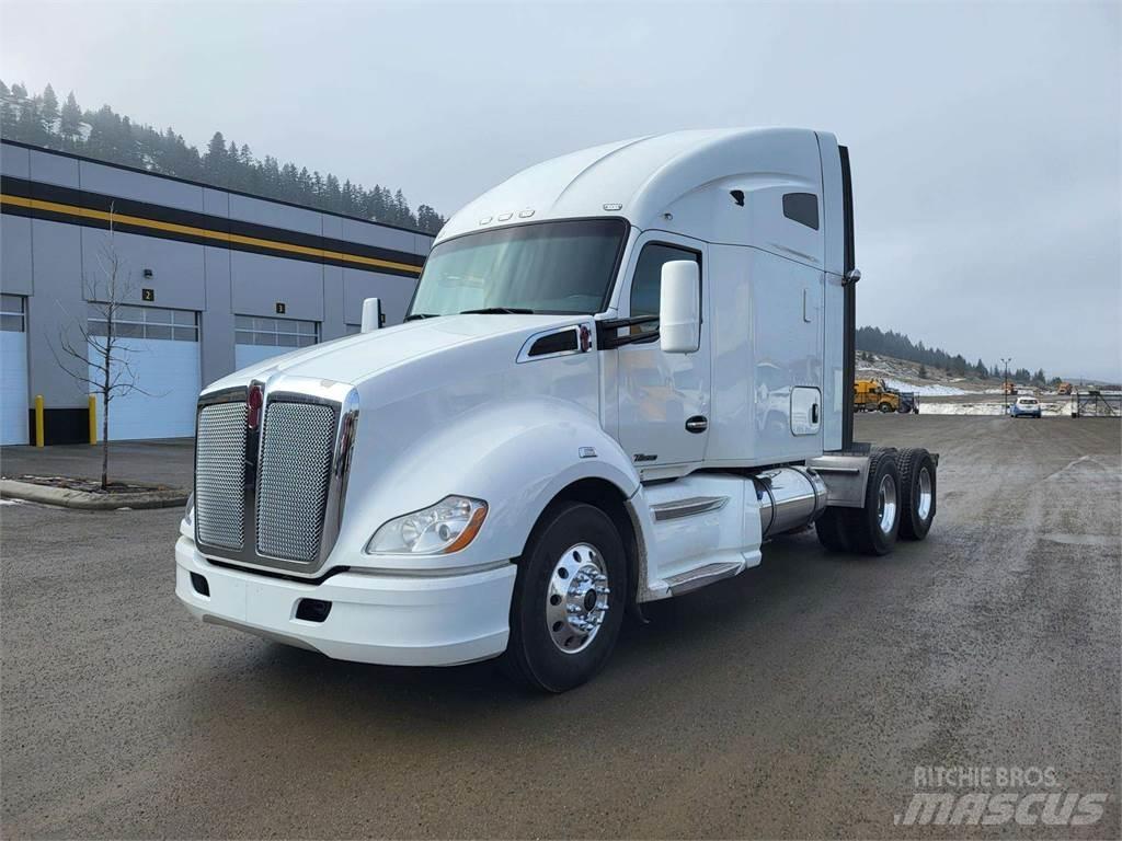 Kenworth T680 Τράκτορες