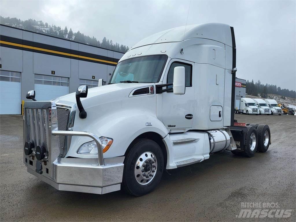 Kenworth T680 Τράκτορες