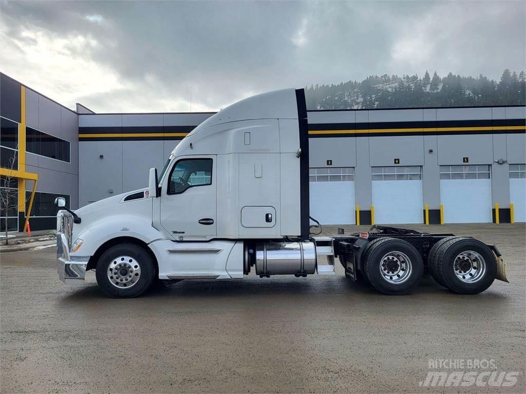 Kenworth T680 Τράκτορες