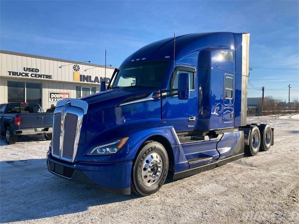 Kenworth T680 Τράκτορες