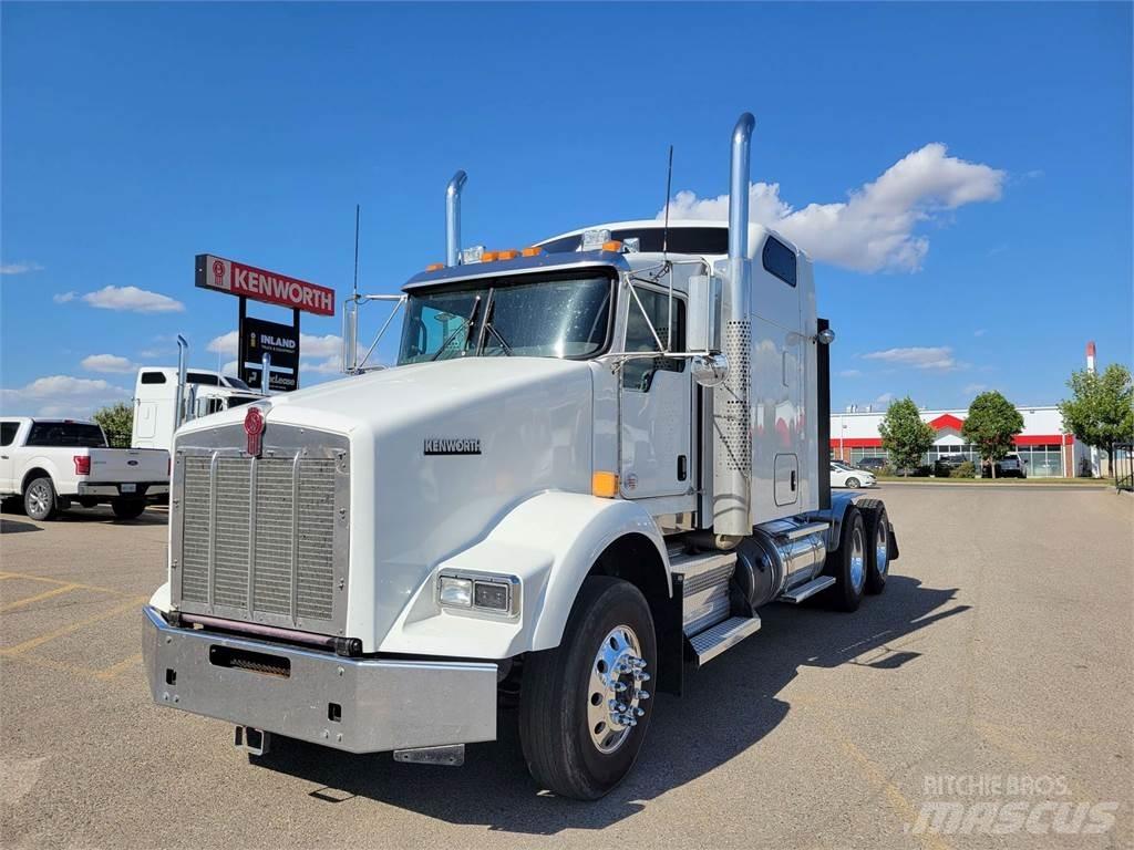 Kenworth T800 Τράκτορες