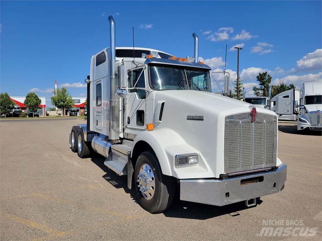 Kenworth T800 Τράκτορες
