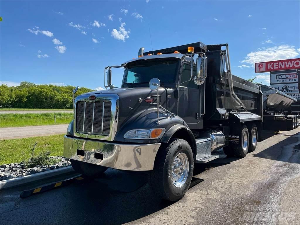Peterbilt 348 Φορτηγά Ανατροπή