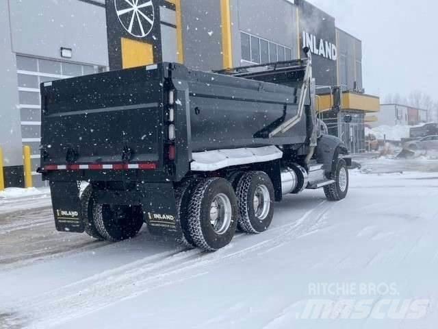 Peterbilt 348 Φορτηγά Ανατροπή