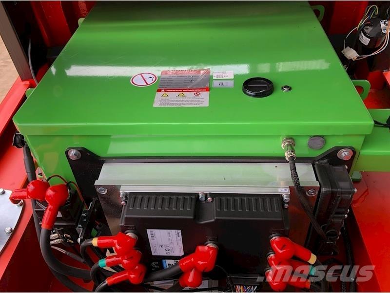 EP EFL302 Ηλεκτρικά περονοφόρα ανυψωτικά κλαρκ