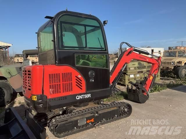 AGT QNT50R Εκσκαφείς με ερπύστριες