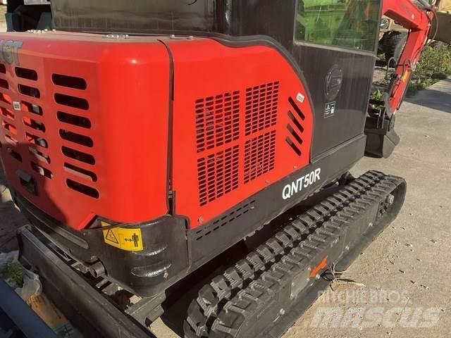 AGT QNT50R Εκσκαφείς με ερπύστριες
