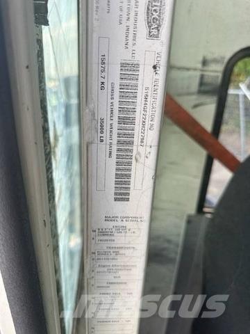 Autocar  Νταλίκες μεταφοράς εμπορευματοκιβωτίων