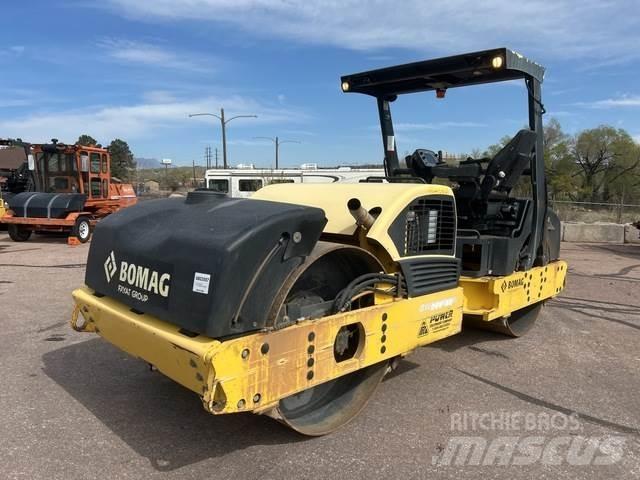 Bomag BW266AD Κύλινδροι με επίσωτρα με αέρα