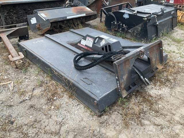 Bradco 15330 Χορτοκοπτικά με καθιστό χειριστή
