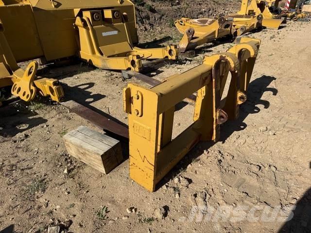 CAT  Δικράνες