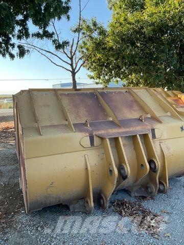 CAT  Κουβάδες