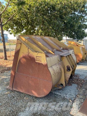 CAT  Κουβάδες