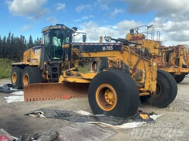 CAT 16M Γκρέιντερς