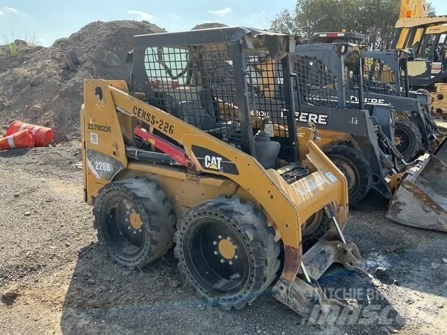 CAT 226B3 Φορτωτάκια
