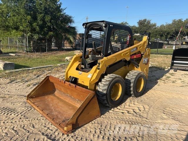 CAT 242D3 Φορτωτάκια