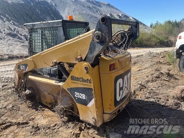 CAT 252B3 Φορτωτάκια