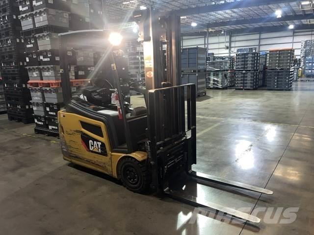 CAT 2ET3000 Ηλεκτρικά περονοφόρα ανυψωτικά κλαρκ
