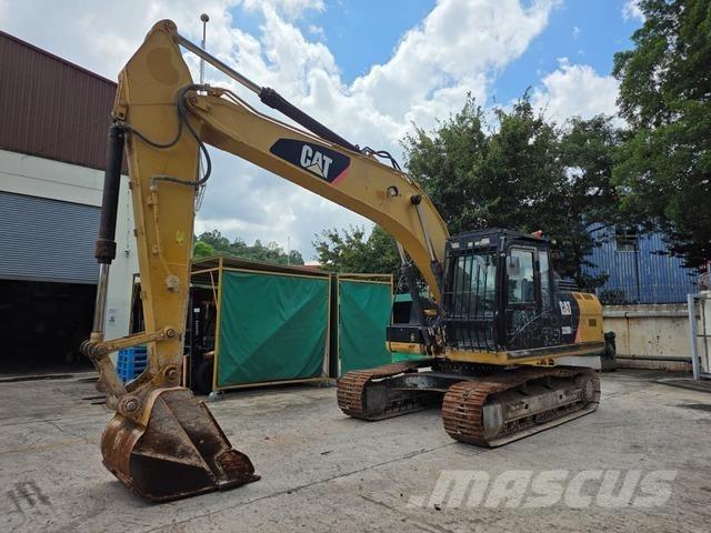 CAT 320D2 Εκσκαφείς με ερπύστριες