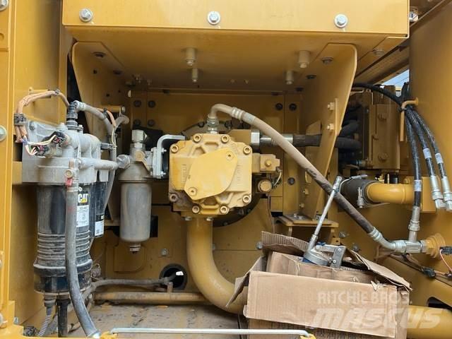 CAT 323GX Εκσκαφείς με ερπύστριες