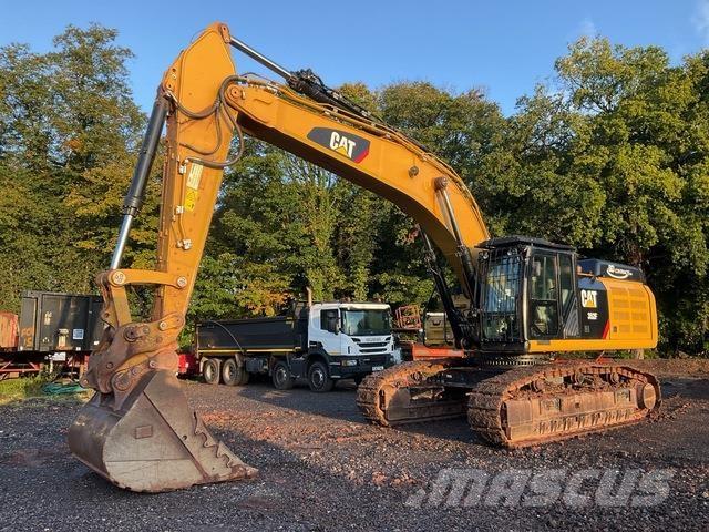 CAT 352F Εκσκαφείς με ερπύστριες