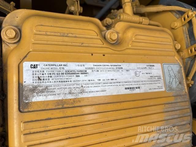 CAT 374 Εκσκαφείς με ερπύστριες