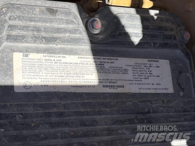 CAT 390FL Εκσκαφείς με ερπύστριες