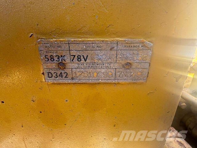 CAT 583K Μπουλντόζες τοποθέτησης σωλήνων