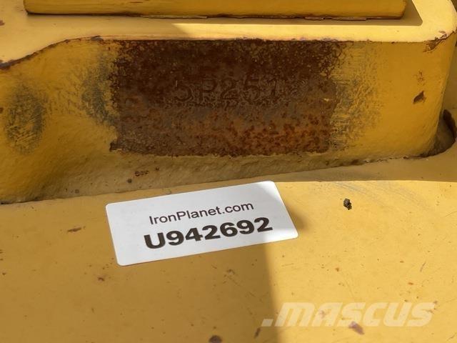 CAT 621B Αποξέστες δρόμων