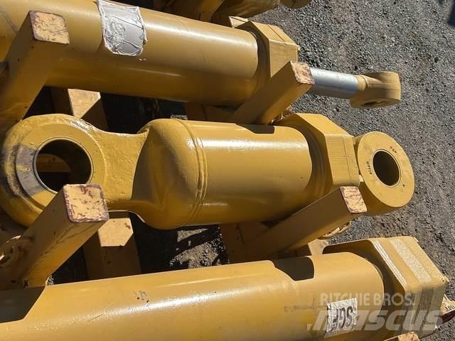 CAT 657E Μεταφορές - Άλλα