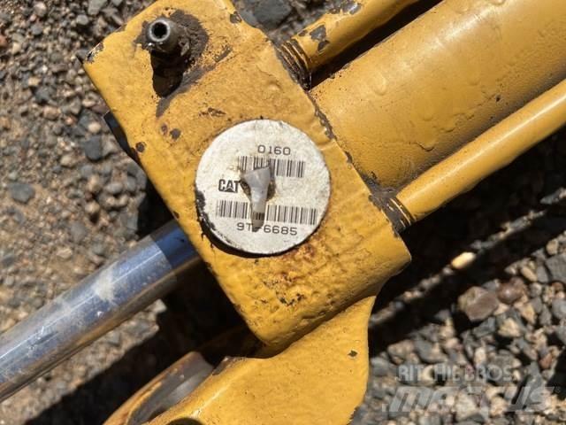 CAT 657E Μεταφορές - Άλλα