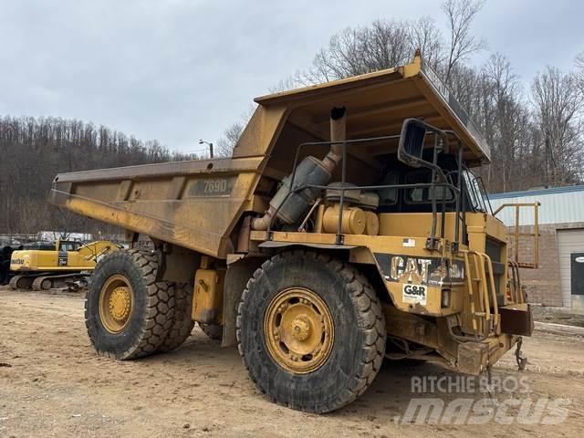 CAT 769D Σπαστό Dump Truck ADT