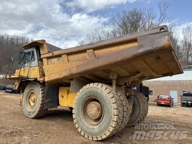 CAT 769D Σπαστό Dump Truck ADT