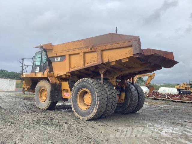 CAT 773F Σπαστό Dump Truck ADT