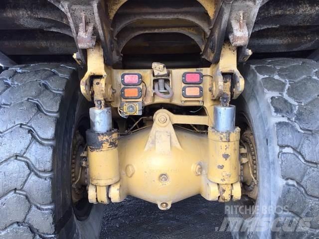CAT 775B Σπαστό Dump Truck ADT