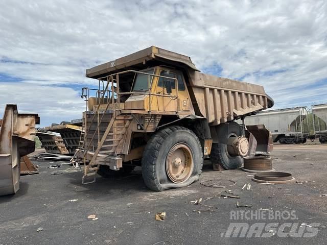 CAT 777B Σπαστό Dump Truck ADT