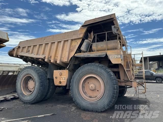 CAT 777B Σπαστό Dump Truck ADT