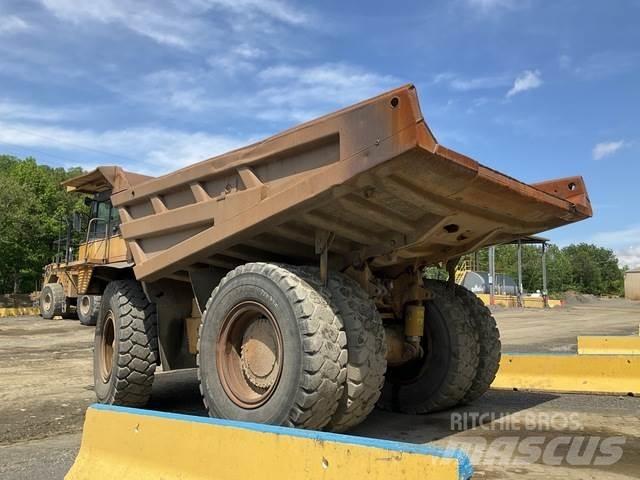 CAT 777D Σπαστό Dump Truck ADT