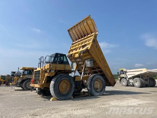 CAT 777D Σπαστό Dump Truck ADT