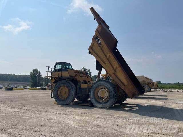 CAT 777D Σπαστό Dump Truck ADT
