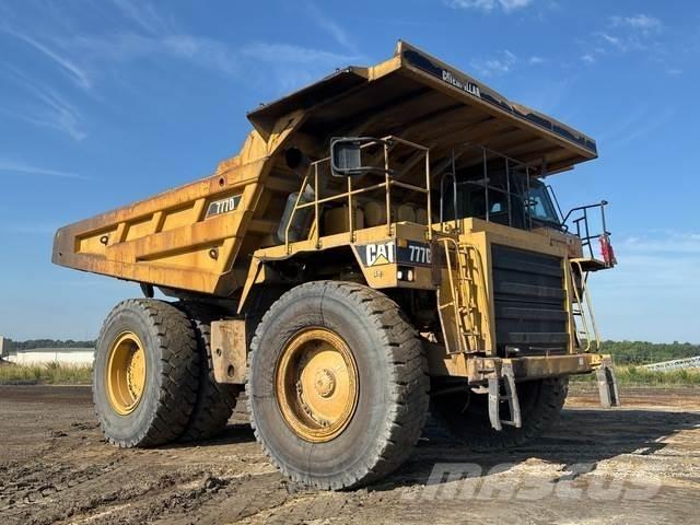 CAT 777D Σπαστό Dump Truck ADT