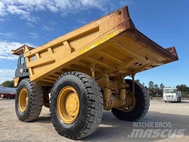 CAT 777E Σπαστό Dump Truck ADT