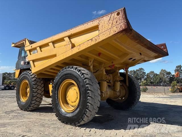 CAT 777E Σπαστό Dump Truck ADT