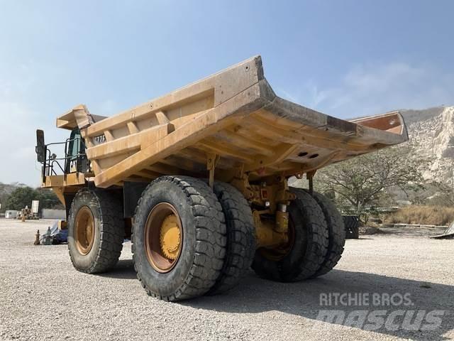 CAT 777F Σπαστό Dump Truck ADT