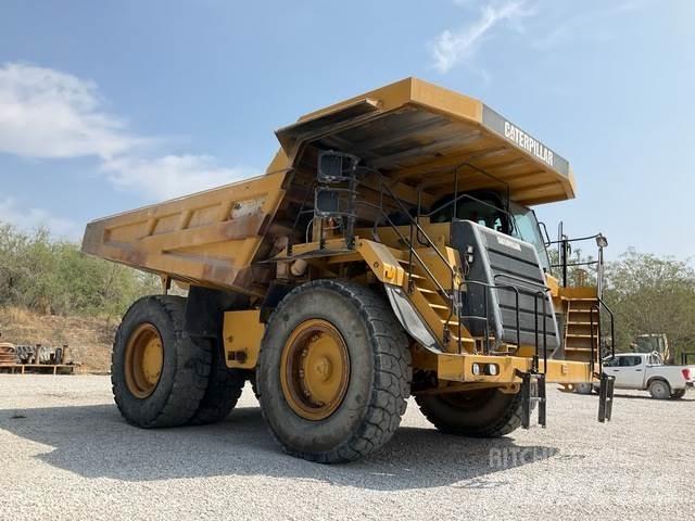 CAT 777F Σπαστό Dump Truck ADT
