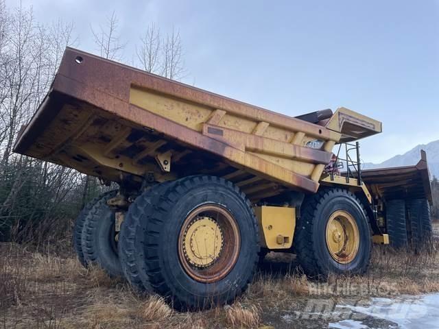 CAT 777F Σπαστό Dump Truck ADT