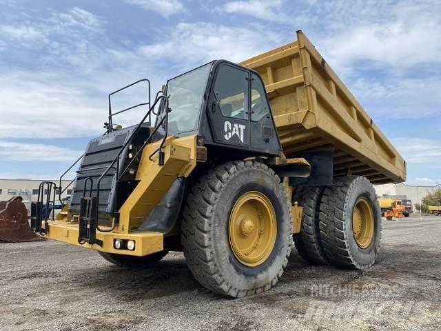 CAT 777F Σπαστό Dump Truck ADT